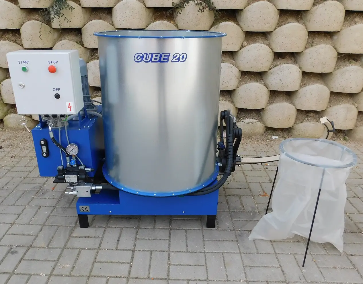 new falach 20 cube briquette machine