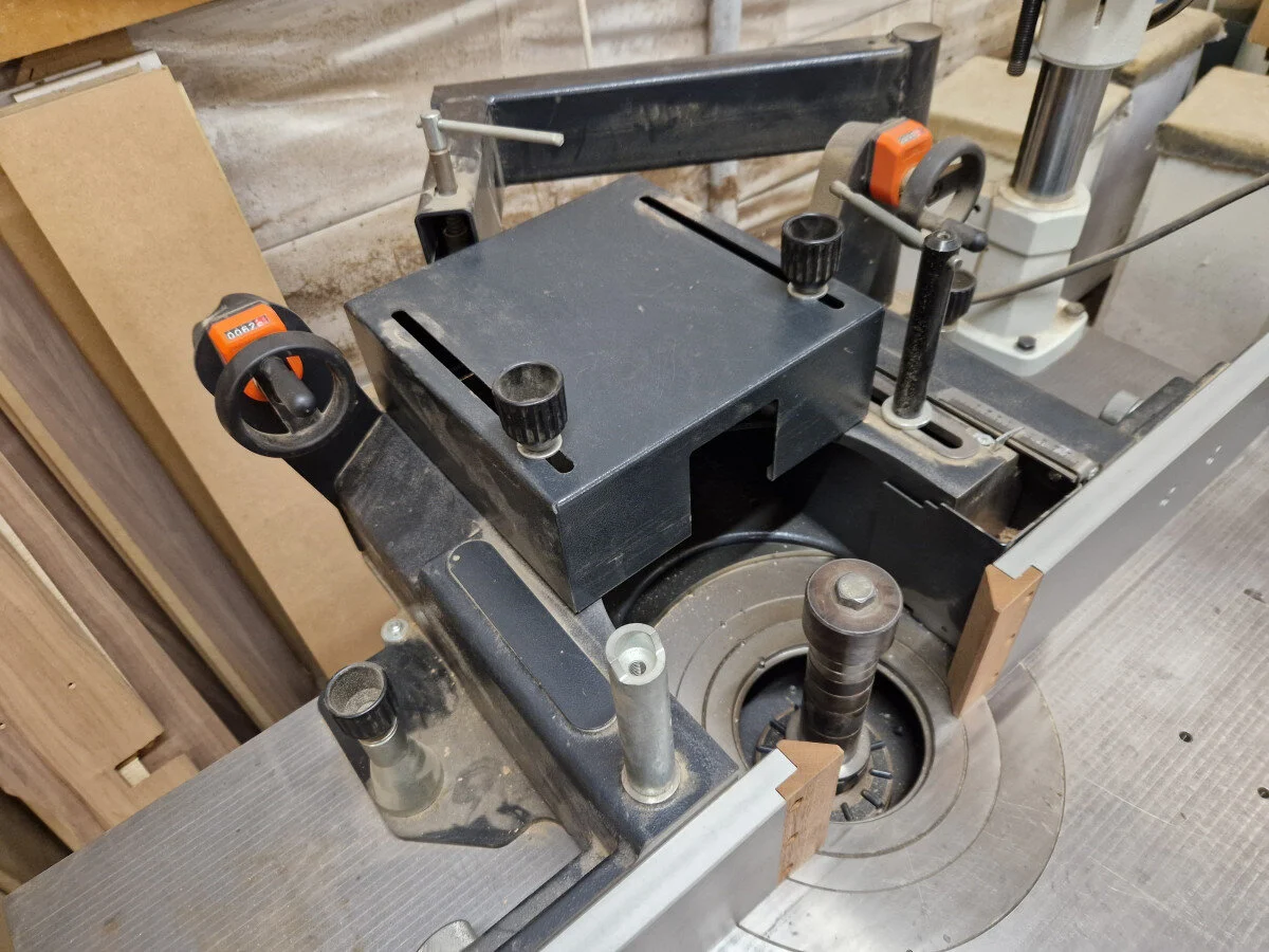 robland-spindle-moulder-fence